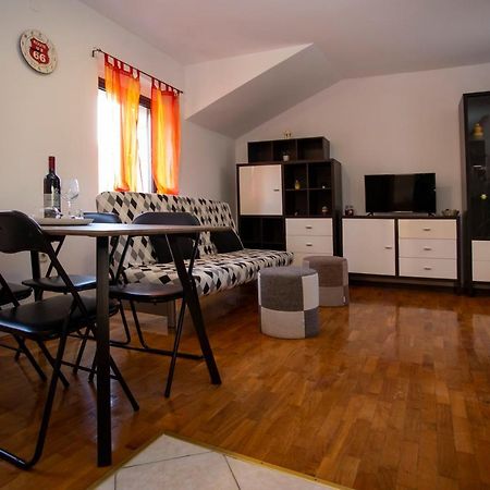 Apartment Kika Pula Exterior foto